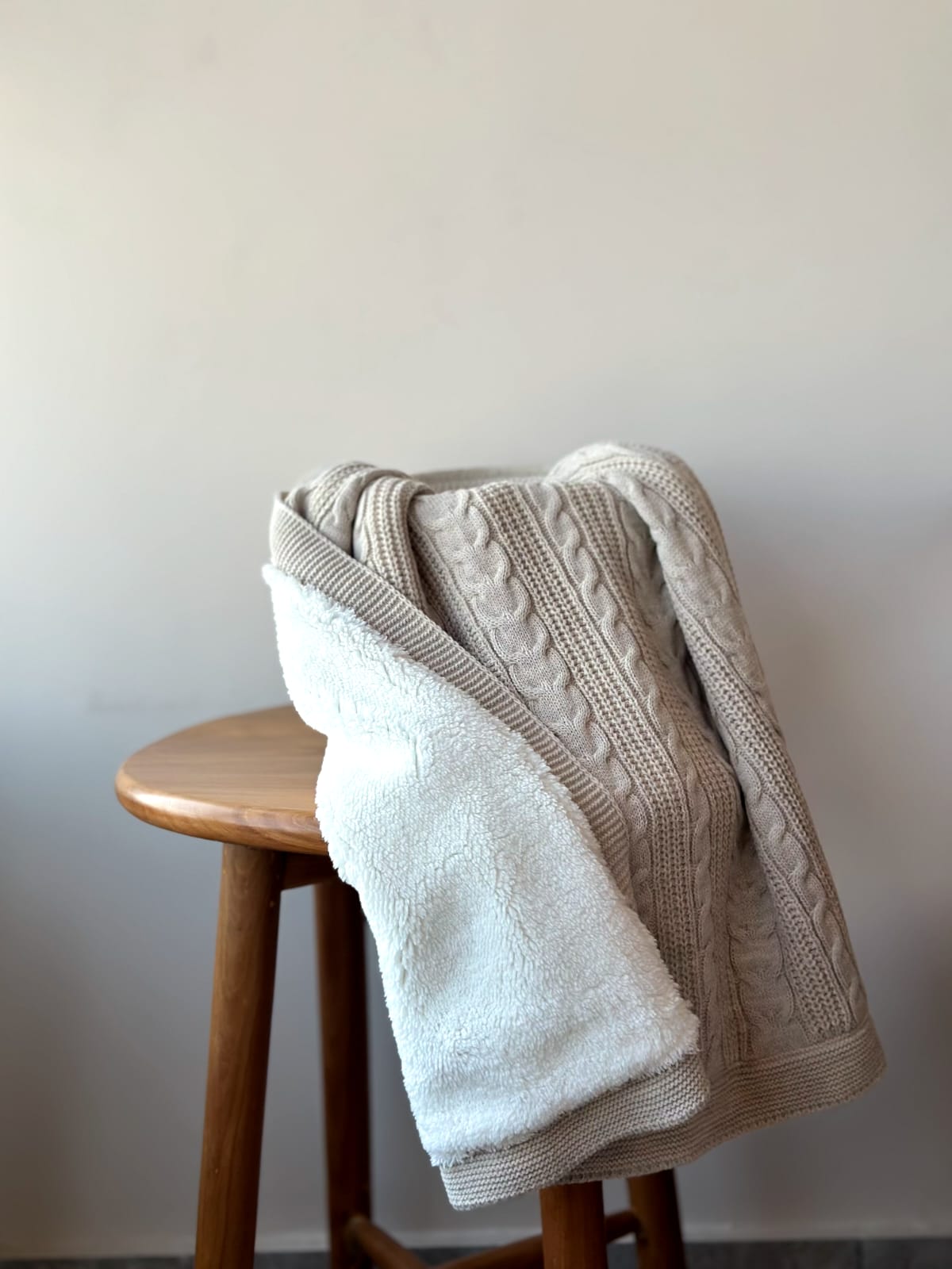 KNITTED DOUBLE SIDED SHERPA - baby blanket